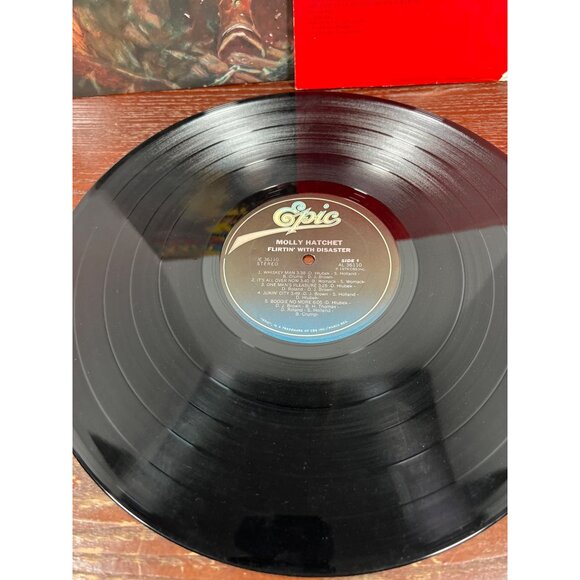 Molly Hatchet "Flirtin With Disaster" Vinyl Record LP - Picture 2 of 4